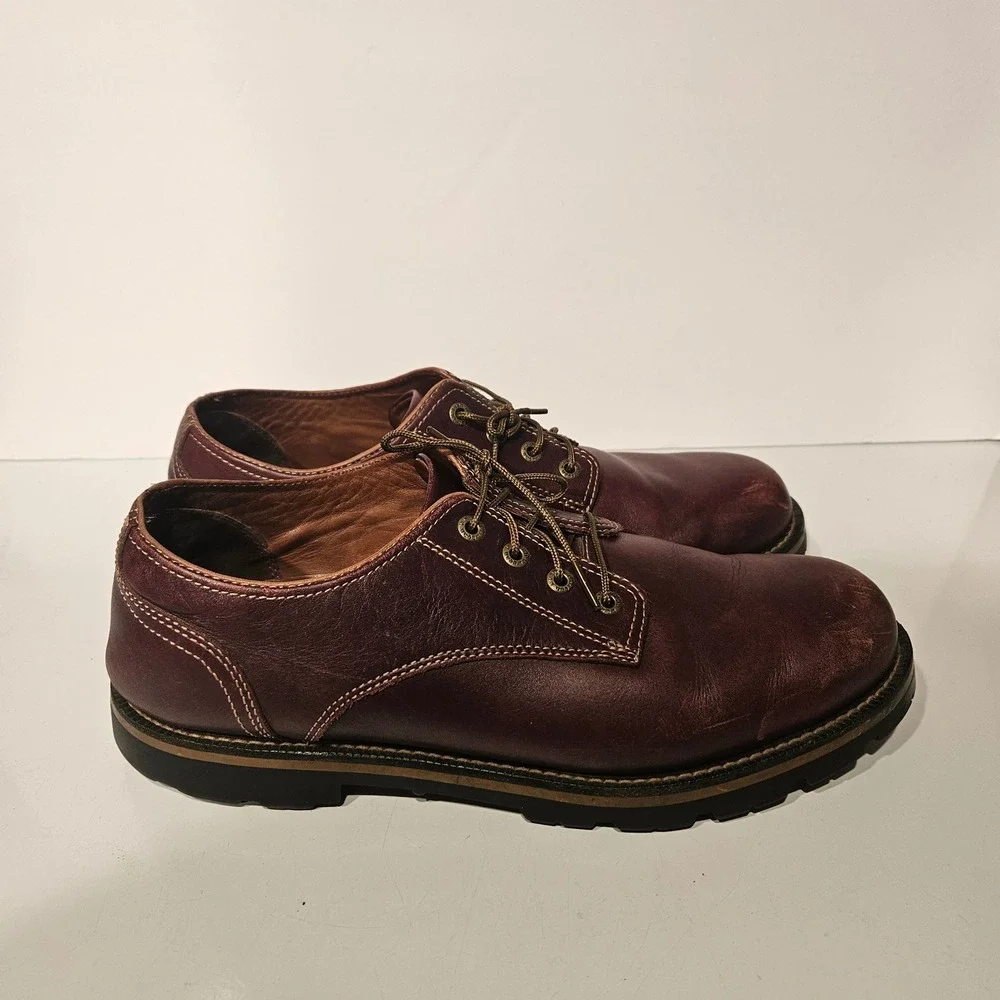 LL Bean Oxford Shoes Mens 11.5 Burgundy Leather Lug Sole Contrast Stitching